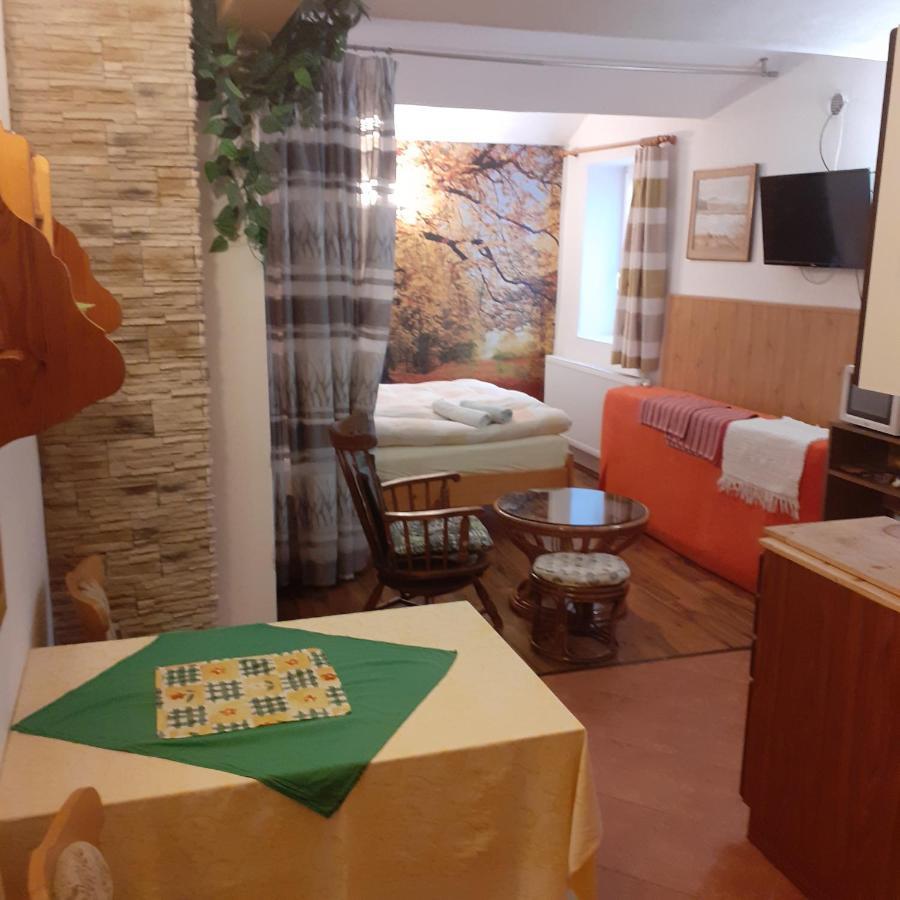 Apartment Otevek Trhove Sviny