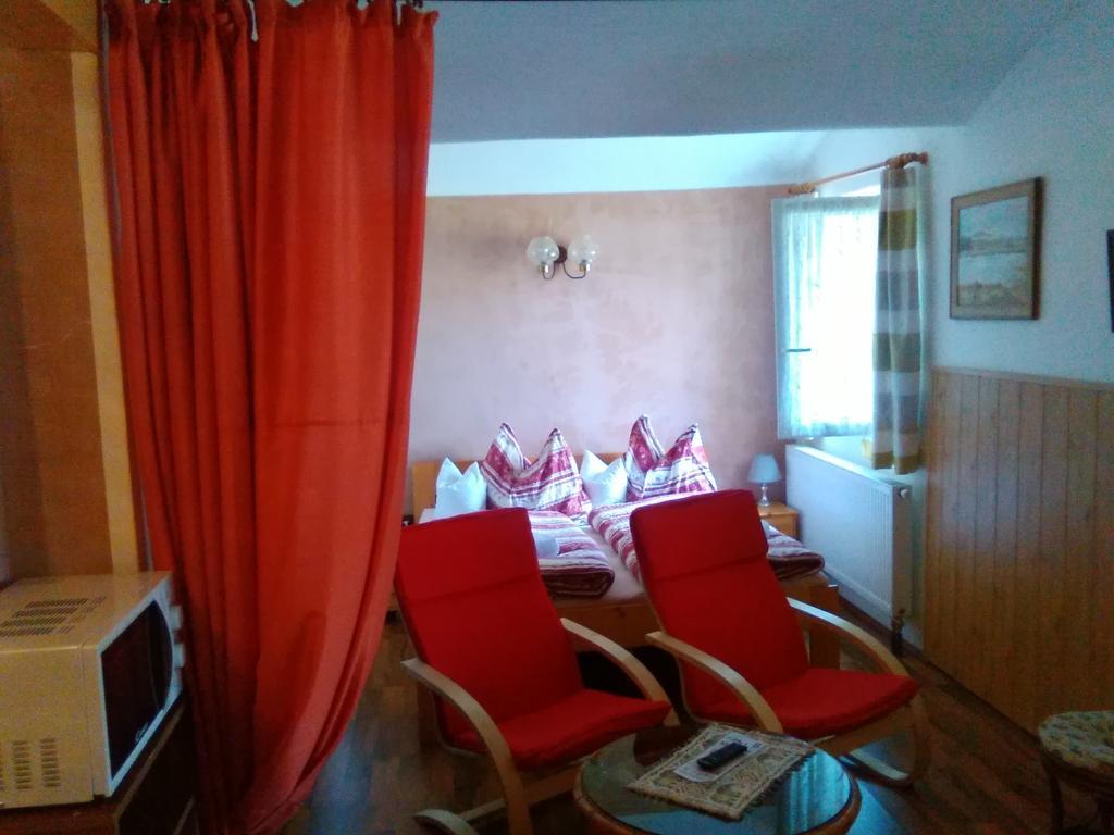 Apartment Otevek *