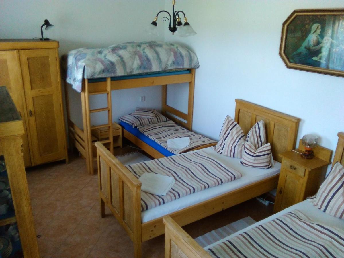 Otevek Apartment *